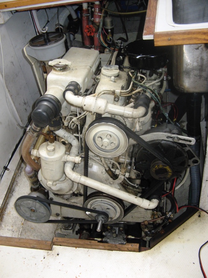 Détail des entraînements et courroies du moteur OM636.